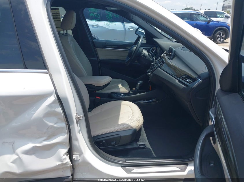 2016 BMW X1 VIN WBXHT3C30GP883524 IAAI salvage auction — RIGHT SIDE, Original (Texas), sold $3,750 on 2026-07-28 (photo 5)
