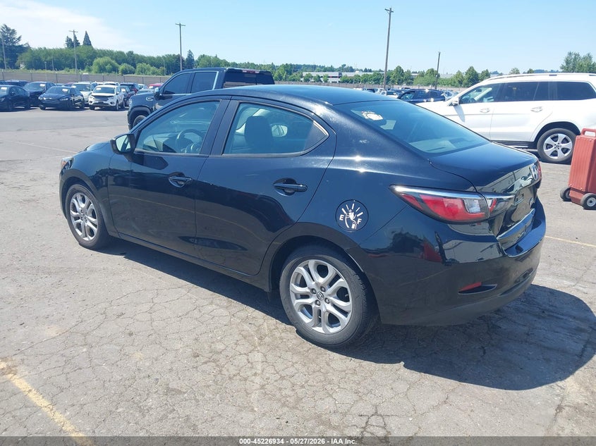 2016 Scion Ia VIN 3MYDLBZV3GY134618 IAAI salvage auction — SIDE, Salvage (Oregon), sold $2,625 on 2026-08-27 (photo 3)