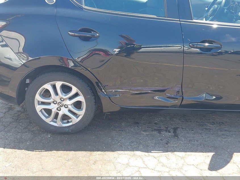 2016 Scion Ia VIN 3MYDLBZV3GY134618 IAAI salvage auction — SIDE, Salvage (Oregon), sold $2,625 on 2026-08-27 (photo 6)