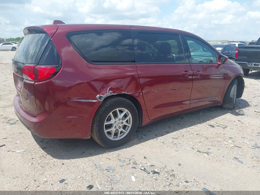2018 Chrysler Pacifica VIN 2C4RC1FG8JR334051 IAAI salvage auction — FRONT END, Original (Texas), sold $2,550 on 2026-09-02 (photo 4)