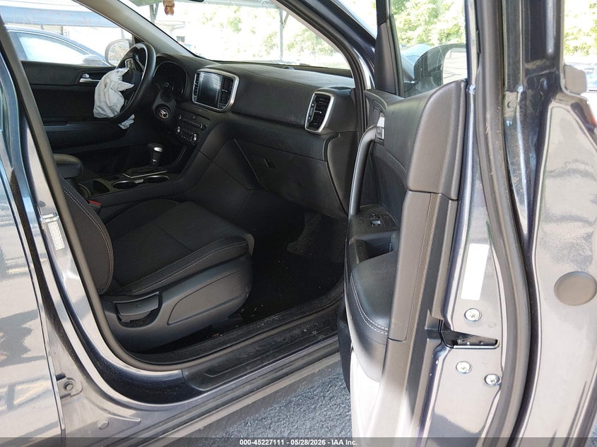 2020 Kia Sportage VIN KNDPMCAC0L7829661 IAAI salvage auction — FRONT END, Salvage Title, sold $2,600 on 2026-08-02 (photo 5)