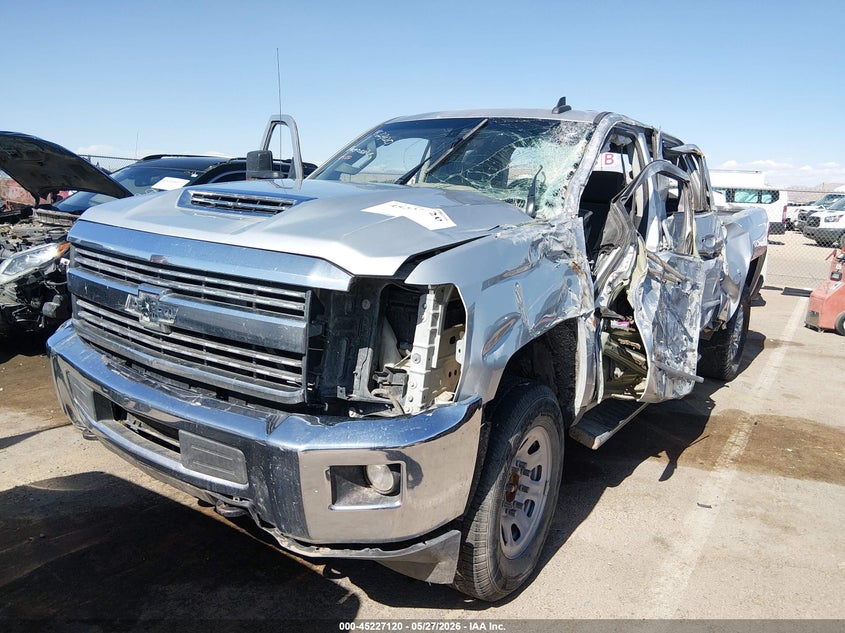 2017 Chevrolet VIN 1GC1KVEY4HF177086 IAAI salvage auction — RIGHT SIDE, Salvage Title, sold $4,950 on 2026-07-22 (photo 2)