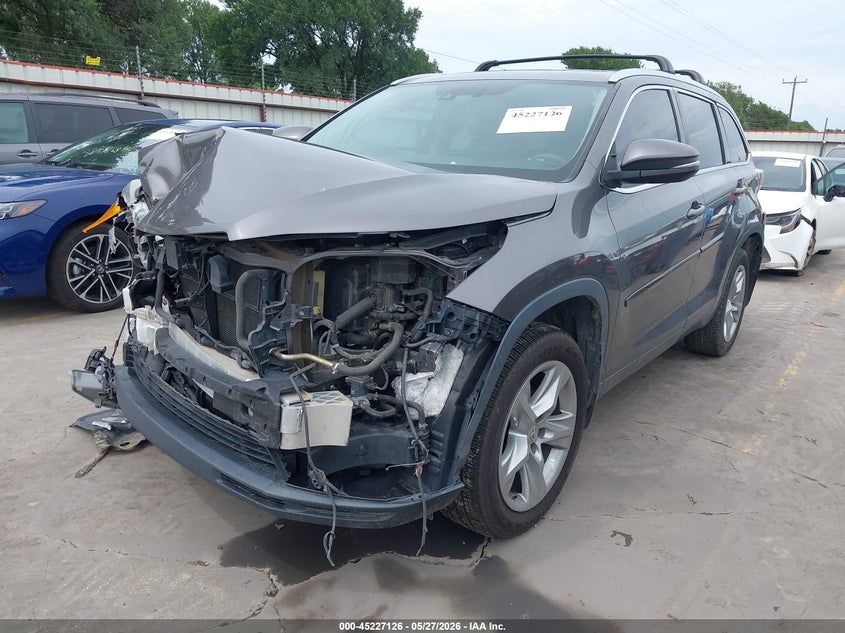 2015 Toyota VIN 5TDDCRFH7FS013182 IAAI salvage auction — FRONT END, Original (Texas), sold $3,550 on 2026-07-28 (photo 2)