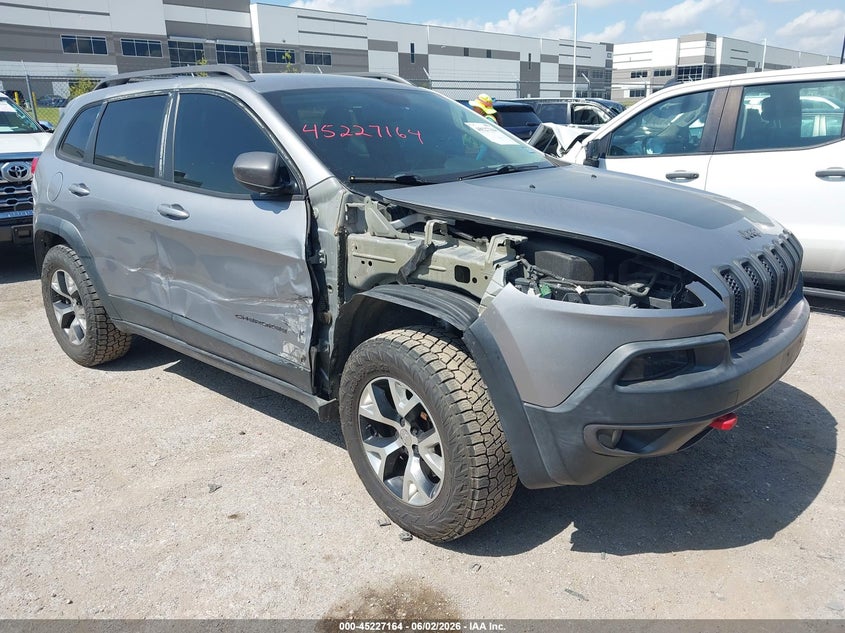 2014 Jeep Cherokee VIN 1C4PJMBS3EW180919 IAAI salvage auction — SIDE, Salvage Title, sold $1,350 on 2026-07-09 (photo 1)