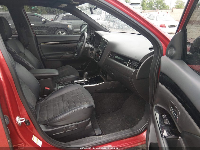 2019 Mitsubishi Outlander VIN JA4AD3A35KZ038934 IAAI salvage auction — FRONT END, Salvage Title, sold $5,600 on 2026-07-20 (photo 5)