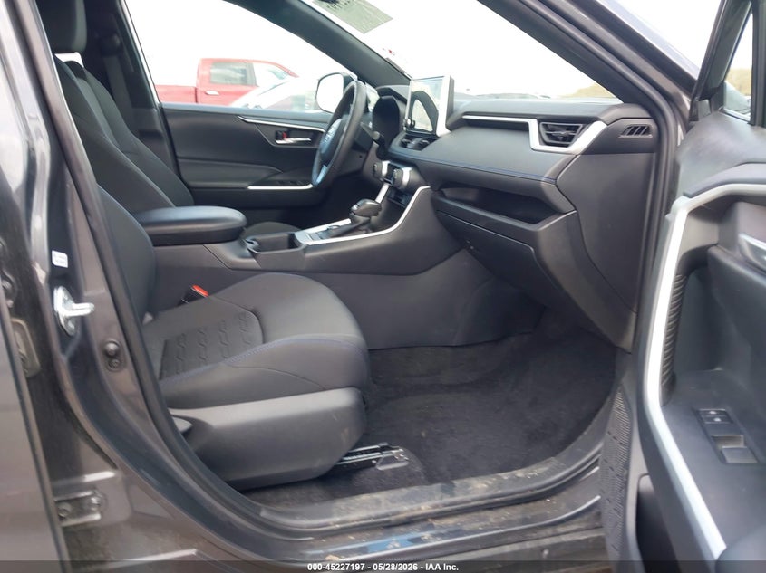 2024 Toyota Rav 4 VIN 2T3T6RFV5RW071898 IAAI salvage auction — FRONT END, Salvage Title, sold $12,600 on 2026-07-29 (photo 5)