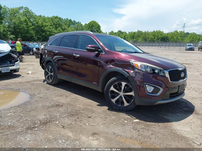 2017 Kia Sorento VIN 5XYPHDA13HG231714 IAAI salvage auction — RIGHT SIDE, Salvage (Tennessee), sold $25 on 2026-07-29 (photo 1)