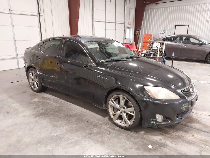 2009 Lexus Is 350 VIN JTHBE262495022127 IAAI salvage auction — SIDE, Salvage (Colorado), sold $300 on 2026-07-08 (photo 1)