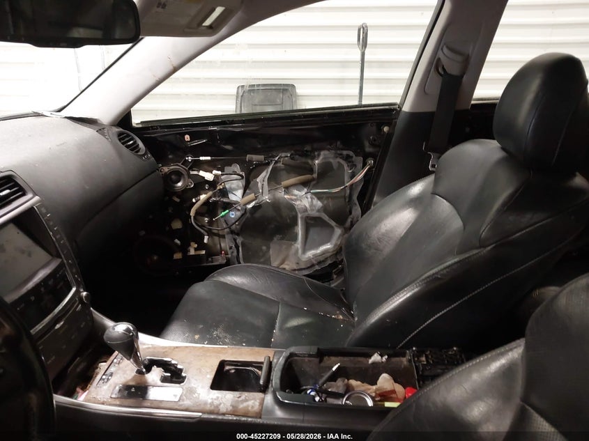 2009 Lexus Is 350 VIN JTHBE262495022127 IAAI salvage auction — SIDE, Salvage (Colorado), sold $300 on 2026-07-08 (photo 5)