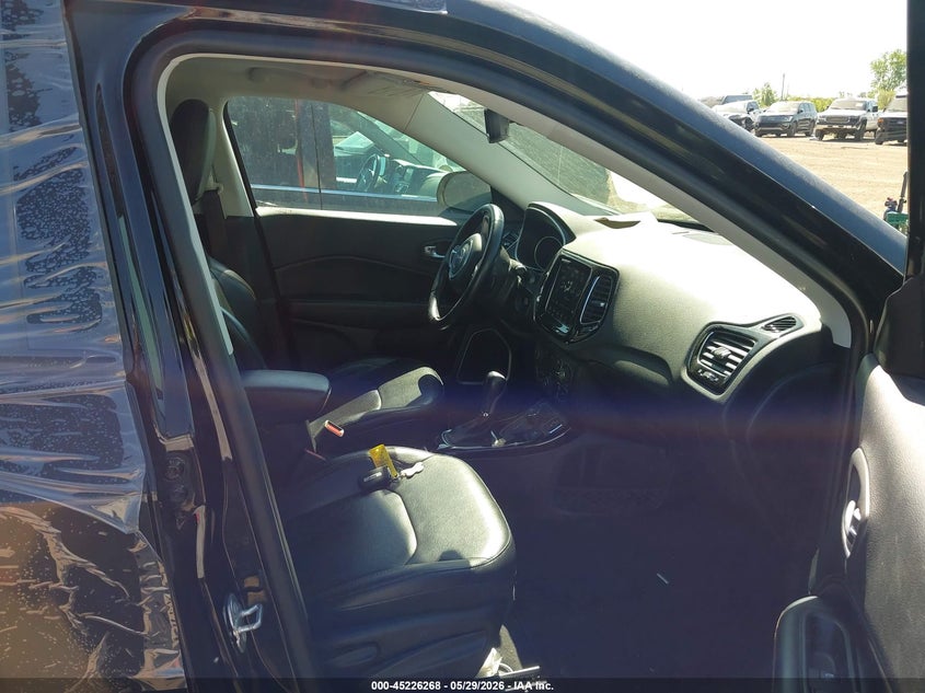 2019 Jeep Compass VIN 3C4NJDCB5KT638418 IAAI salvage auction — RIGHT FRONT, Clear (Michigan), sold $1,750 on 2026-07-10 (photo 5)