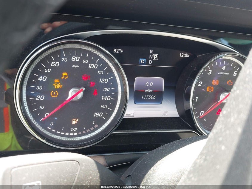2017 Mercedes-benz E-klasse VIN WDDZF4KB7HA031821 IAAI salvage auction — SIDE, Salvage (Rhode Island), sold $4,250 on 2026-07-30 (photo 7)