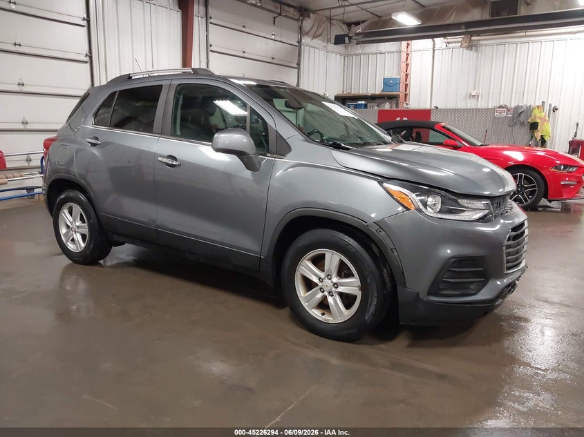 2019 Chevrolet Trax VIN KL7CJLSB3KB847660 IAAI salvage auction — LEFT FRONT, Salvage (Illinois), sold $525 on 2026-07-28 (photo 1)