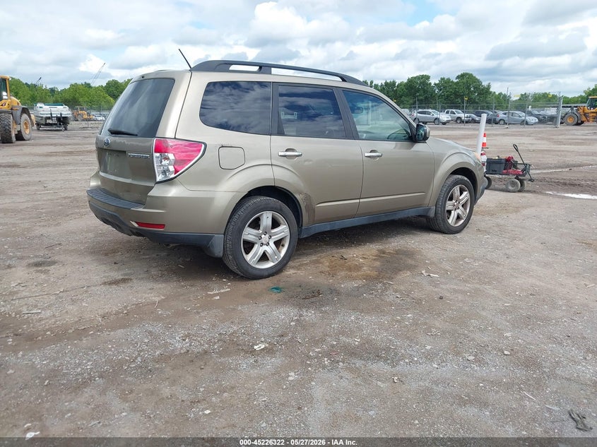 2009 Subaru Forester VIN JF2SH63679H721596 IAAI salvage auction — REAR END, Clear (Tennessee), sold $400 on 2026-07-22 (photo 4)