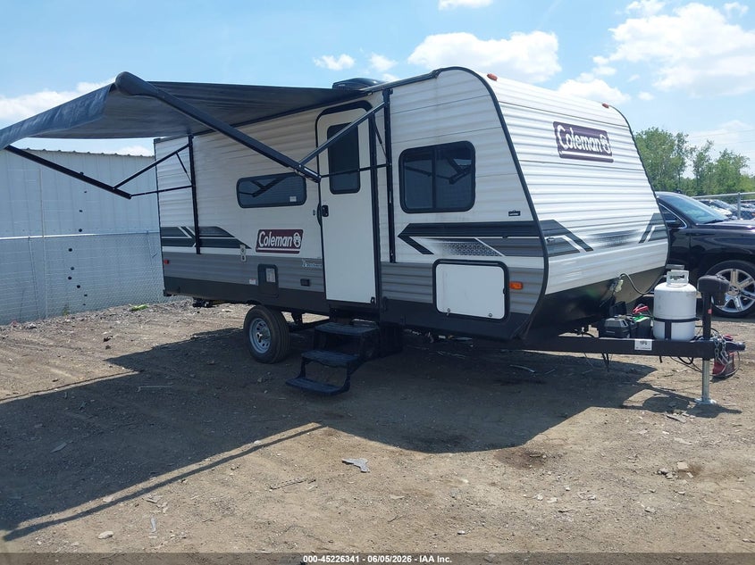 2022 Dutchmen Lantern lt 18fq VIN 4YDTCMH17NH946255 IAAI salvage auction — HAIL, Salvage (Ohio), sold $2,350 on 2026-07-07 (photo 1)