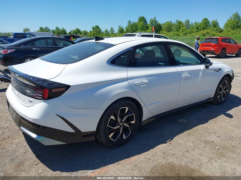 2025 Hyundai Sonata VIN KMHL64JA6SA434930 IAAI salvage auction — FRONT END, Salvage Title, sold $8,700 on 2026-07-16 (photo 4)