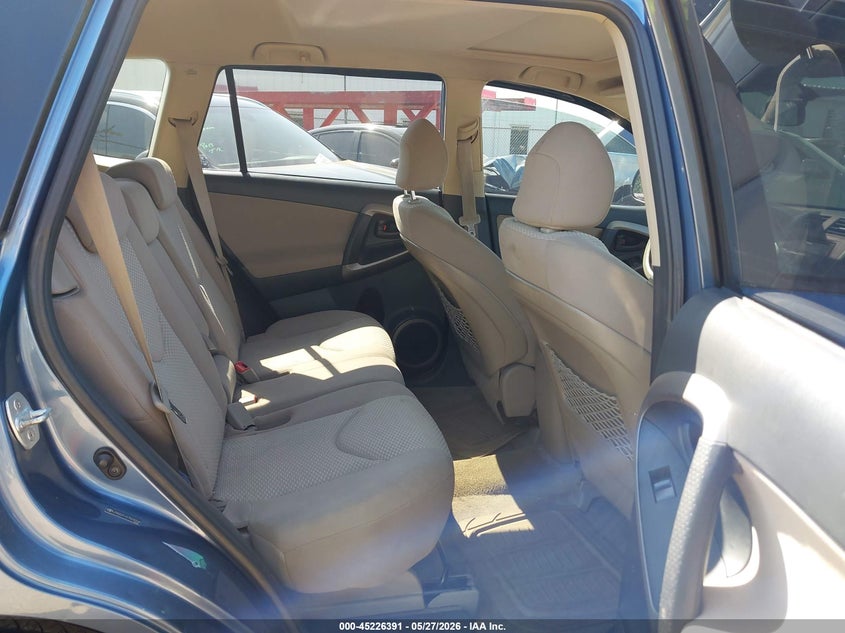 2007 Toyota Rav4 VIN JTMZD31V275032940 IAAI salvage auction — LEFT SIDE, Salvage (Illinois), sold $225 on 2026-07-08 (photo 8)