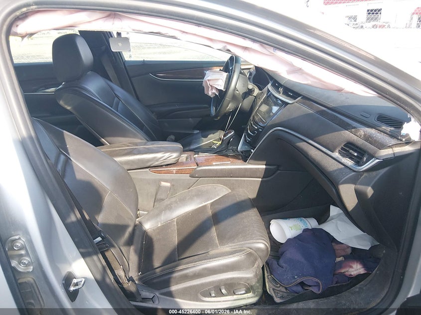 2016 Cadillac Xts VIN 2G61M5S30G9209559 IAAI salvage auction — BIO HAZARD, Salvage Title, sold $425 on 2026-07-22 (photo 5)