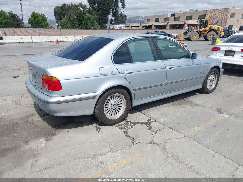1997 BMW 5er VIN WBADE6326VBW57686 IAAI salvage auction — NORMAL WEAR, App For Dup Clear (California), sold $450 on 2026-07-29 (photo 4)