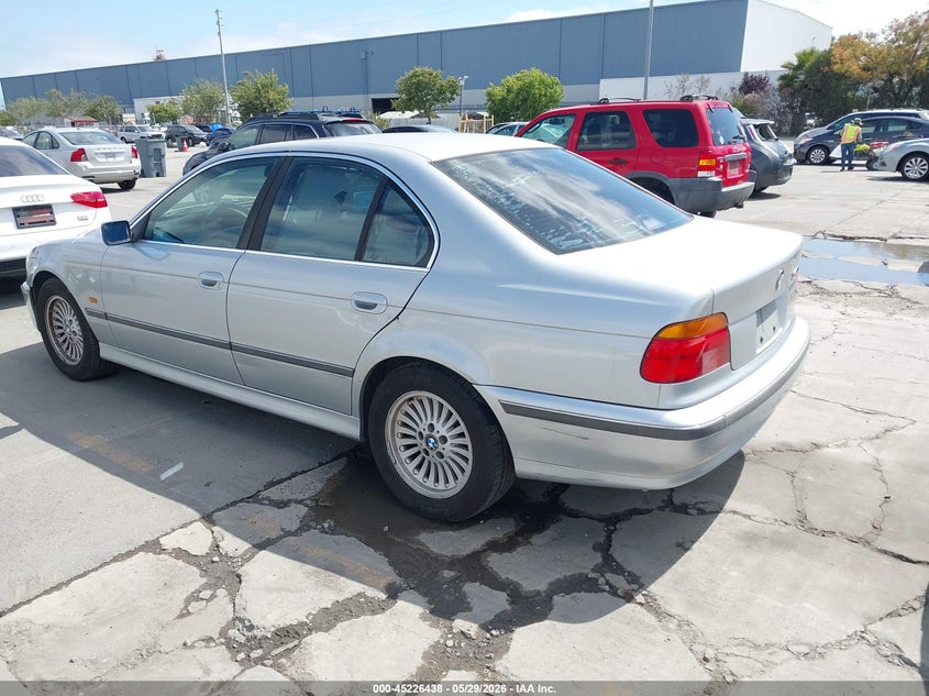 1997 BMW 5er VIN WBADE6326VBW57686 IAAI salvage auction — NORMAL WEAR, App For Dup Clear (California), sold $450 on 2026-07-29 (photo 6)