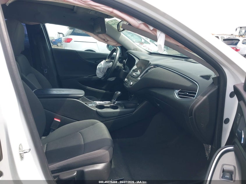 2018 Chevrolet Malibu VIN 1G1ZD5ST7JF128565 IAAI salvage auction — RIGHT SIDE, Salvage Title, sold $850 on 2026-07-22 (photo 5)