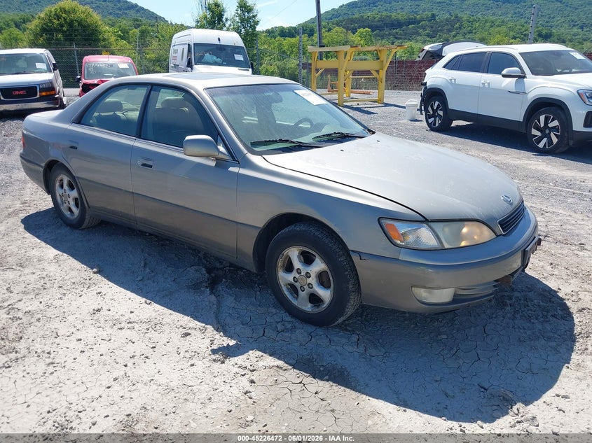 1999 Lexus Es 300 VIN JT8BF28G5X0231831 IAAI salvage auction — NORMAL WEAR, Clear (Virginia), sold $300 on 2026-07-15 (photo 1)