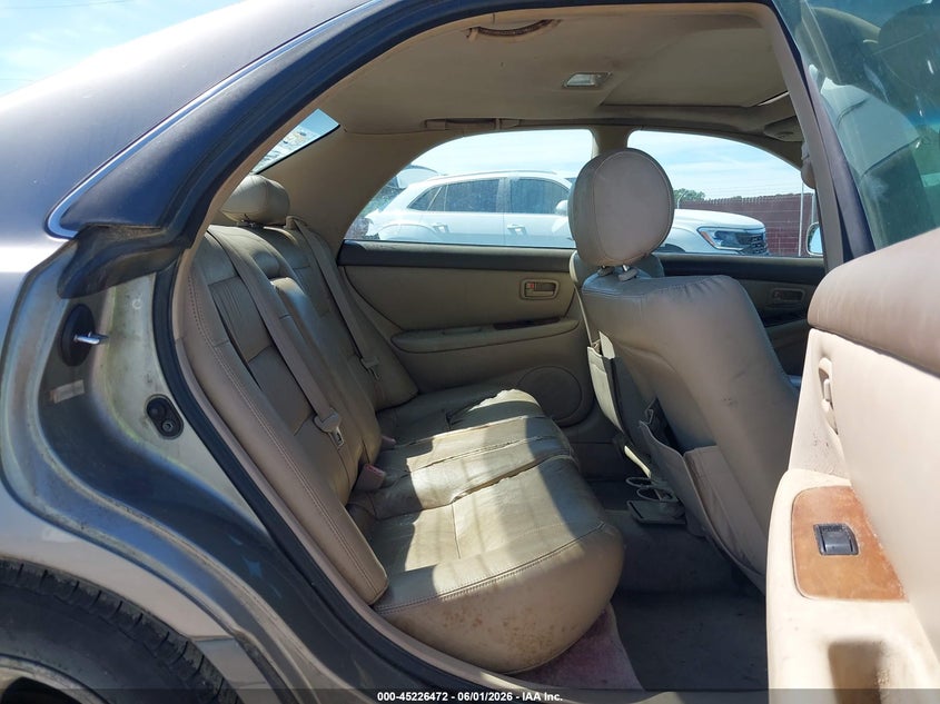 1999 Lexus Es 300 VIN JT8BF28G5X0231831 IAAI salvage auction — NORMAL WEAR, Clear (Virginia), sold $300 on 2026-07-15 (photo 8)