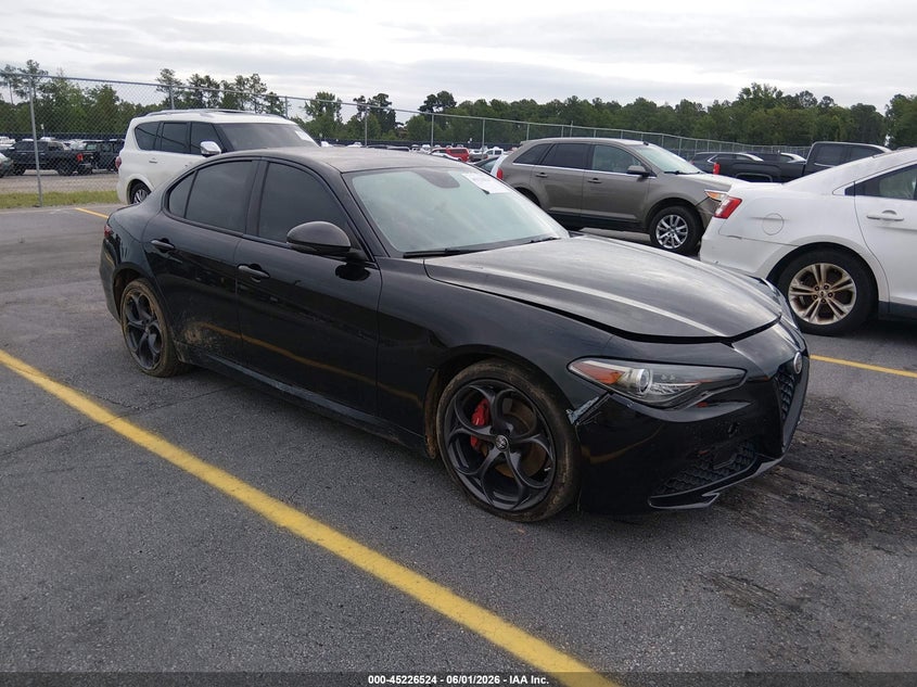 2019 Alfa romeo Giulia VIN ZARFAMBN7K7601056 IAAI salvage auction — LEFT SIDE, Salvage Title, sold $25 on 2026-07-29 (photo 1)