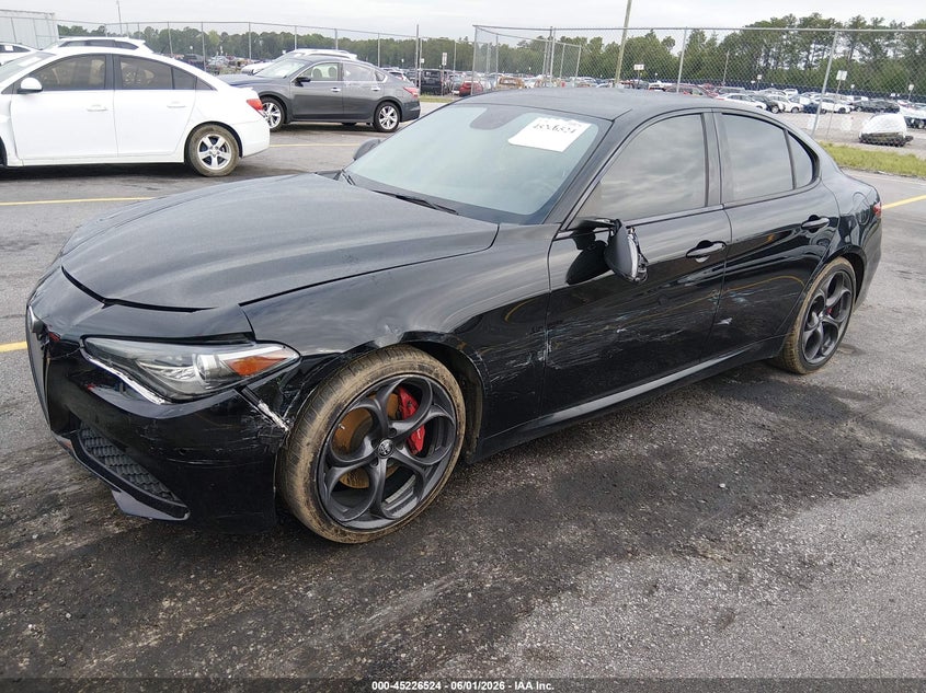 2019 Alfa romeo Giulia VIN ZARFAMBN7K7601056 IAAI salvage auction — LEFT SIDE, Salvage Title, sold $25 on 2026-07-29 (photo 2)
