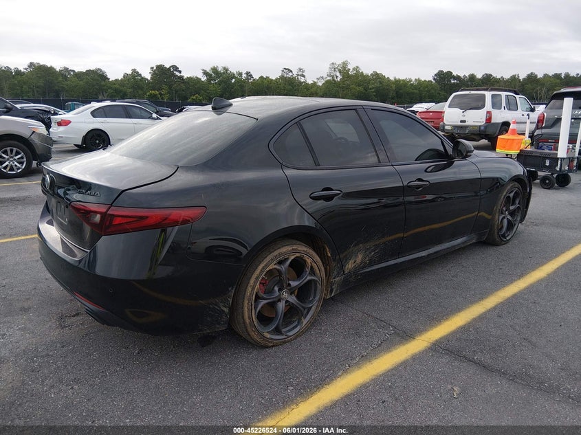 2019 Alfa romeo Giulia VIN ZARFAMBN7K7601056 IAAI salvage auction — LEFT SIDE, Salvage Title, sold $25 on 2026-07-29 (photo 4)