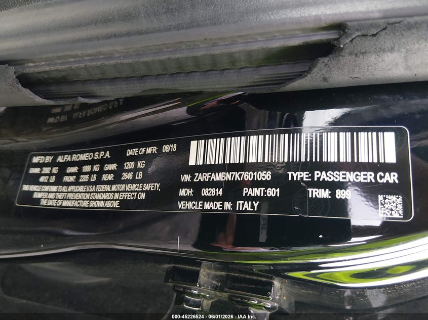 2019 Alfa romeo Giulia VIN ZARFAMBN7K7601056 IAAI salvage auction — LEFT SIDE, Salvage Title, sold $25 on 2026-07-29 (photo 9)