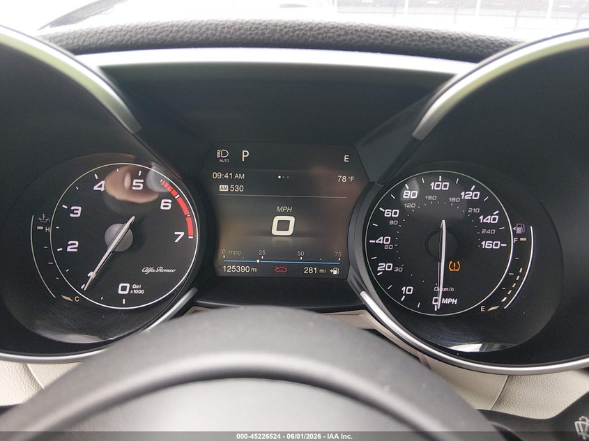 2019 Alfa romeo Giulia VIN ZARFAMBN7K7601056 IAAI salvage auction — LEFT SIDE, Salvage Title, sold $25 on 2026-07-29 (photo 7)