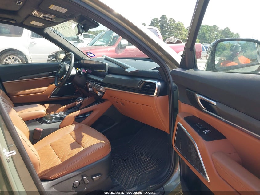 2023 Kia Telluride VIN 5XYP5DGC9PG408542 IAAI salvage auction — REAR END, Salvage Title, sold $10,100 on 2026-07-23 (photo 5)