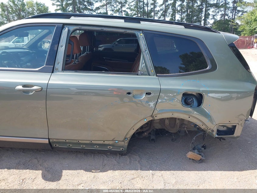 2023 Kia Telluride VIN 5XYP5DGC9PG408542 IAAI salvage auction — REAR END, Salvage Title, sold $10,100 on 2026-07-23 (photo 6)