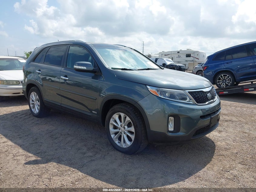 2014 Kia Sorento VIN 5XYKUDA7XEG490626 IAAI salvage auction — LEFT FRONT, Salvage Title, sold $1,400 on 2026-07-07 (photo 1)
