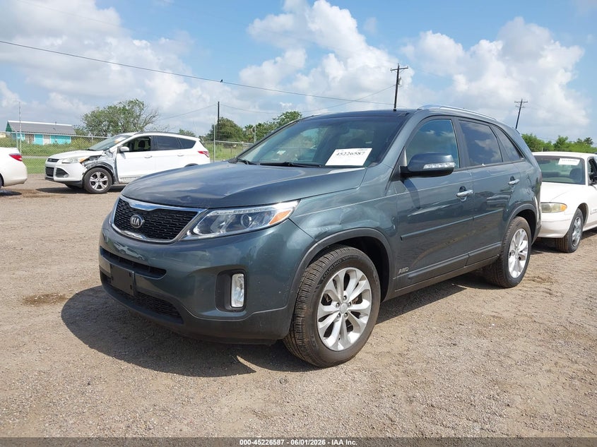 2014 Kia Sorento VIN 5XYKUDA7XEG490626 IAAI salvage auction — LEFT FRONT, Salvage Title, sold $1,400 on 2026-07-07 (photo 2)