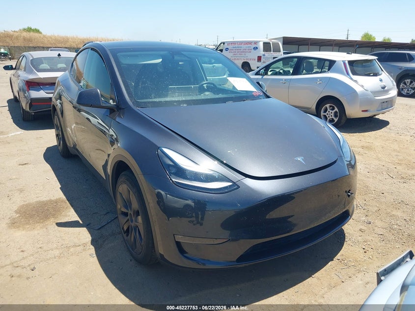2025 Tesla Model y VIN 7SAYGDEE1SF318310 IAAI salvage auction — FRONT END, Clear (California), sold $23,300 on 2026-07-08 (photo 1)
