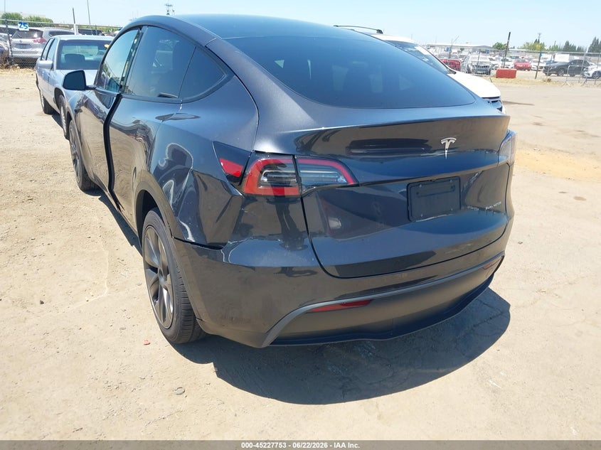 2025 Tesla Model y VIN 7SAYGDEE1SF318310 IAAI salvage auction — FRONT END, Clear (California), sold $23,300 on 2026-07-08 (photo 3)