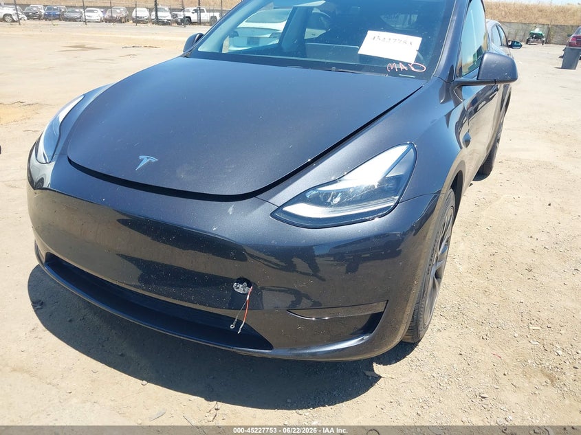 2025 Tesla Model y VIN 7SAYGDEE1SF318310 IAAI salvage auction — FRONT END, Clear (California), sold $23,300 on 2026-07-08 (photo 6)
