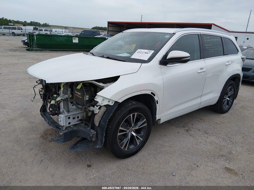 2016 Toyota Highlander VIN 5TDJKRFH2GS344615 IAAI salvage auction — FRONT END, Salvage Title, sold $6,800 on 2026-07-12 (photo 2)
