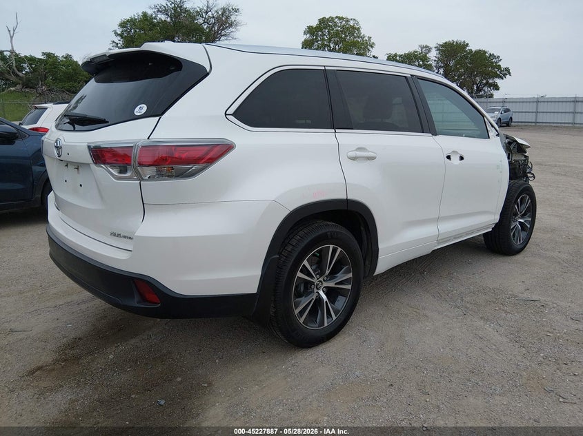 2016 Toyota Highlander VIN 5TDJKRFH2GS344615 IAAI salvage auction — FRONT END, Salvage Title, sold $6,800 on 2026-07-12 (photo 4)