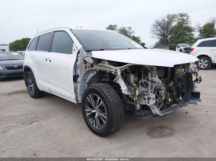 2016 Toyota Highlander VIN 5TDJKRFH2GS344615 IAAI salvage auction — FRONT END, Salvage Title, sold $6,800 on 2026-07-12 (photo 6)