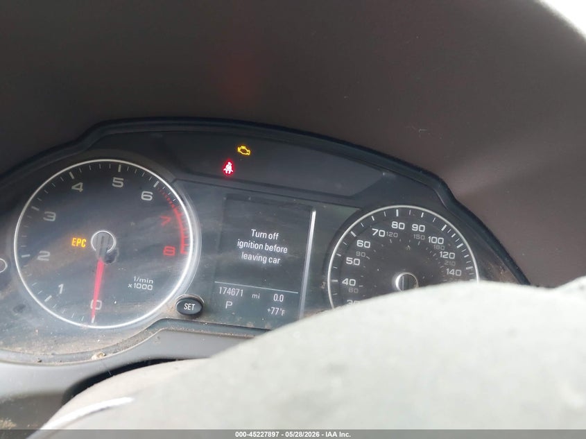 2013 Audi Q5 VIN WA1LFAFP5DA011804 IAAI salvage auction — NORMAL WEAR, Clear (Montana), sold $250 on 2026-07-29 (photo 7)
