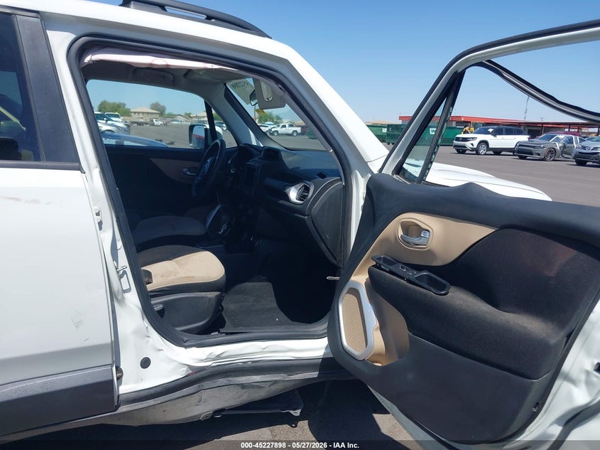 2018 Jeep Renegade VIN ZACCJABB4JPH92924 IAAI salvage auction — RIGHT SIDE, Salvage (Arizona), sold $2,075 on 2026-08-15 (photo 5)