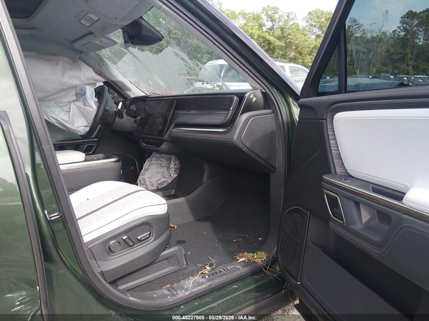 2023 Rivian R1s VIN 7PDSGABA6PN027516 IAAI salvage auction — LEFT FRONT, Salvage (South Carolina), sold $2,550 on 2026-07-28 (photo 5)