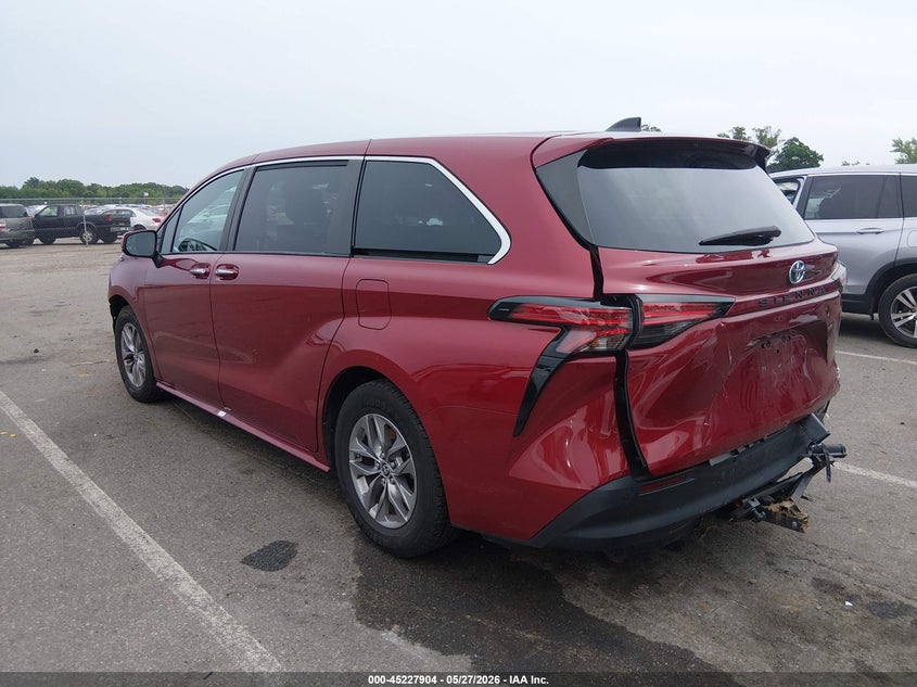 2021 Toyota Sienna VIN 5TDYRKEC4MS019726 IAAI salvage auction — FRONT & REAR, Salvage (New Jersey), sold $7,500 on 2026-08-21 (photo 3)