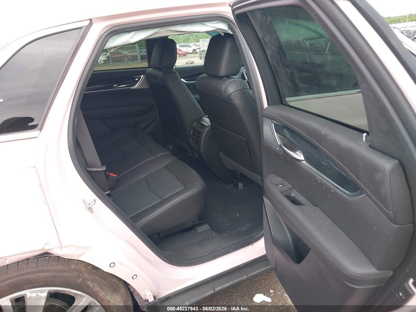 2025 Cadillac Xt5 VIN 1GYKNCR45SZ116188 IAAI salvage auction — SIDE, Salvage (Oklahoma), sold $3,200 on 2026-08-25 (photo 8)