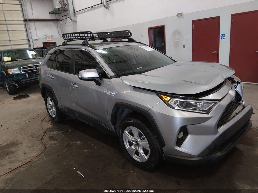 2020 Toyota Rav 4 VIN JTMRWRFV4LD073186 IAAI salvage auction — FRONT END, Salvage Title, sold $10,200 on 2026-07-17 (photo 1)