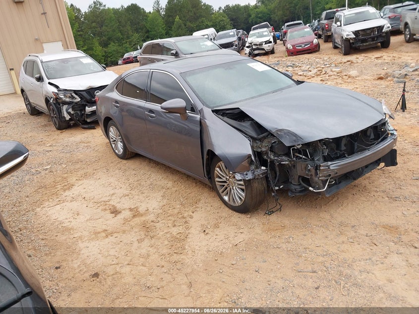 2014 Lexus ES VIN JTHBK1GGXE2126470 IAAI salvage auction — FRONT END, Salvage Title, sold $2,825 on 2026-07-20 (photo 1)