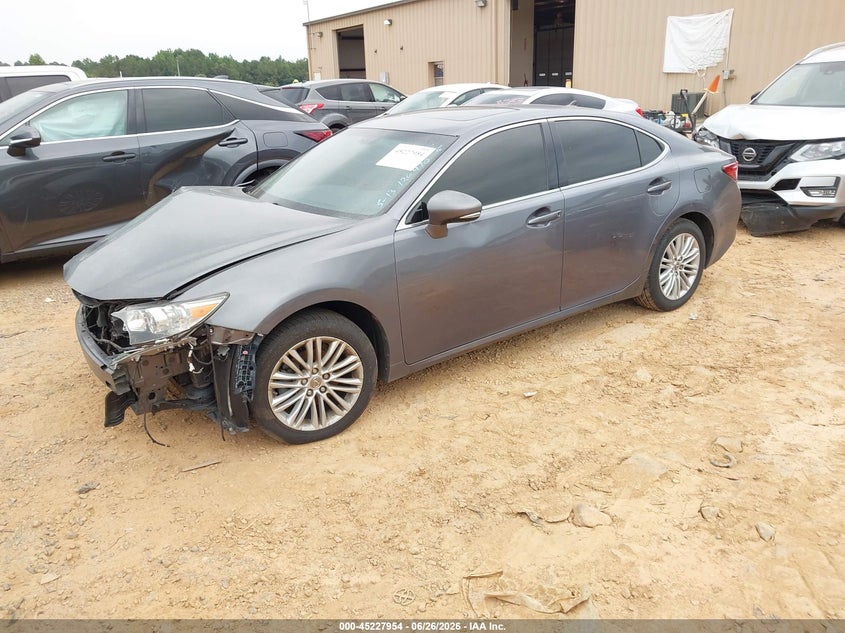 2014 Lexus ES VIN JTHBK1GGXE2126470 IAAI salvage auction — FRONT END, Salvage Title, sold $2,825 on 2026-07-20 (photo 2)