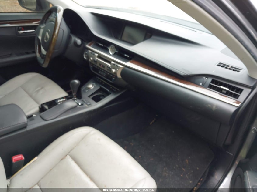 2014 Lexus ES VIN JTHBK1GGXE2126470 IAAI salvage auction — FRONT END, Salvage Title, sold $2,825 on 2026-07-20 (photo 5)